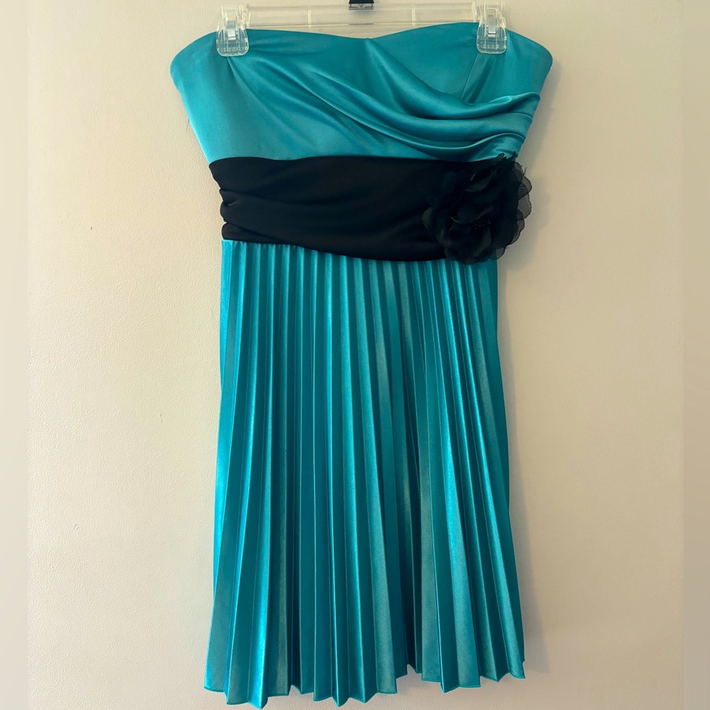 Speechless Strapless Formal Dress